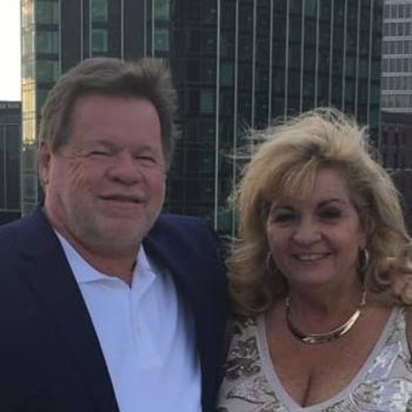 Meet your Posher, Sandy - Picture 1 of 1